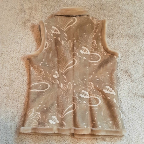 COLDWATER CREEK Faux Suede & Fur Embossed Vest S - Picture 14 of 15